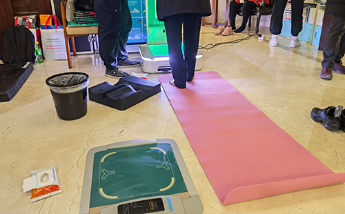 鞋墊機(jī)